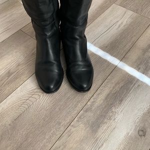 Michael Kors Shoes - Michael Kors boots 👢 Michael Kors Shoes - Michael Kors boots 👢